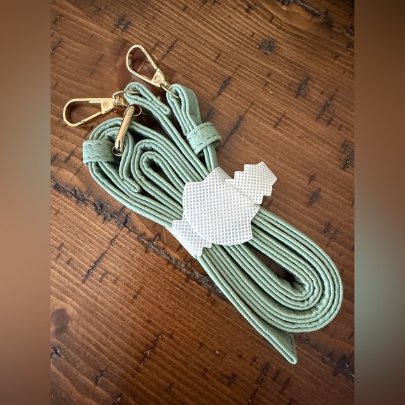 kate spade Mint Green Pebbled Leather Hobo Shoulder Bag - Picture 4 of 6